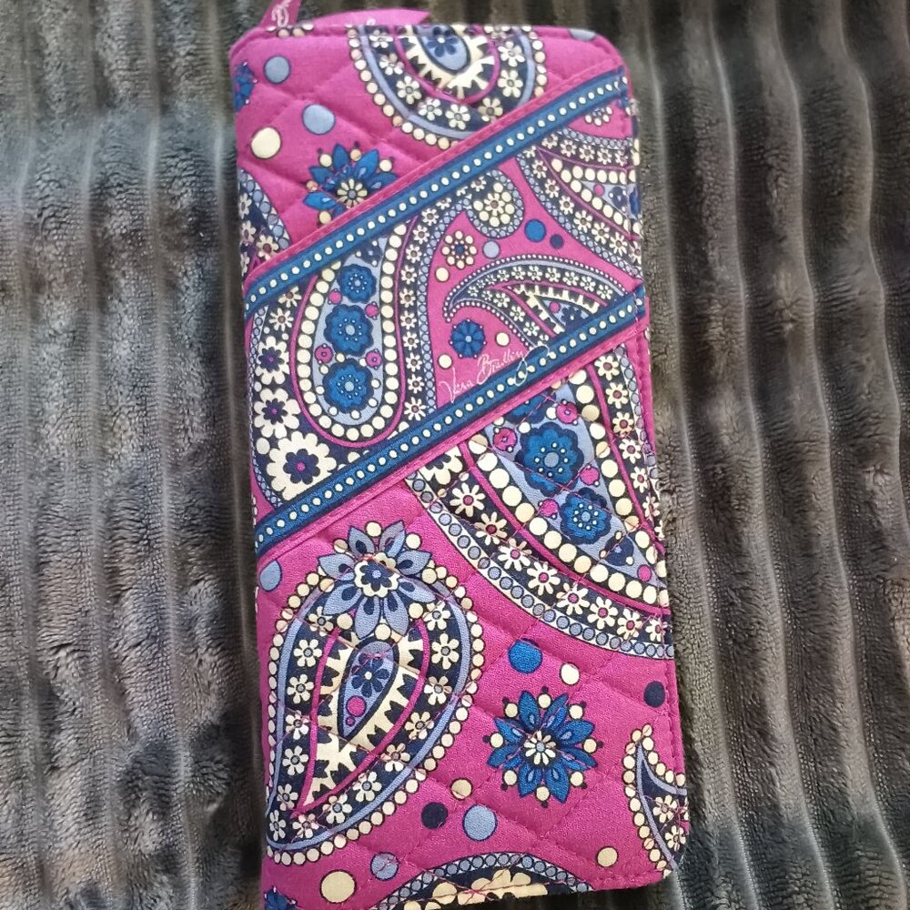 NWOT Vera Bradley Travel Wallet